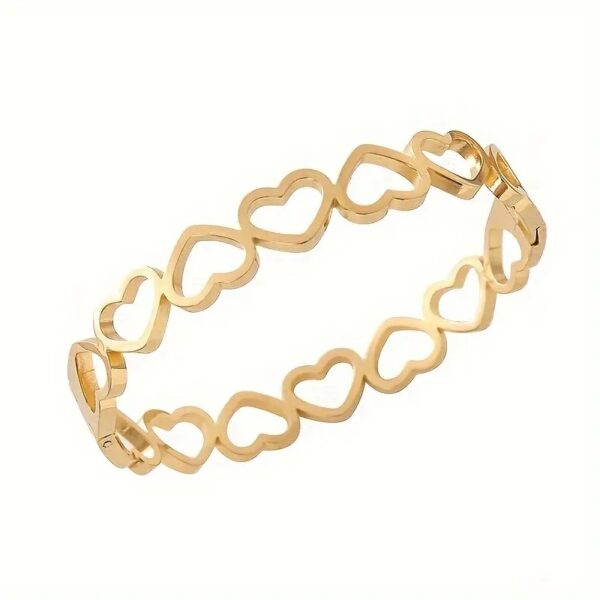 Heartfelt Gold Bracelet