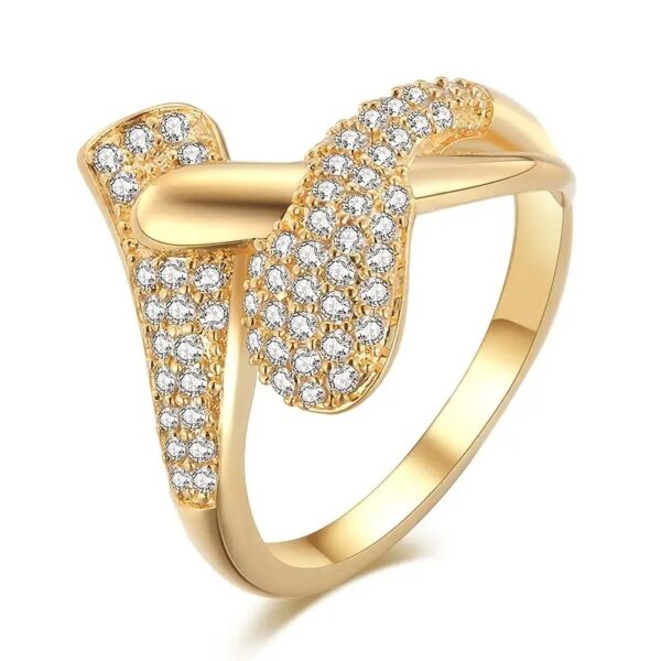Dazzling Knot Ring